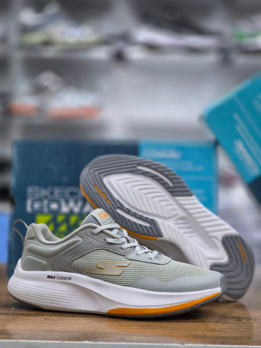 کتونی مسترکوالیتی اسکیچرز مکس کوشن/ Skechers Max Cushioning / سایز 40 الی 45/ ساخت ویتنام/ ضمانت کالا