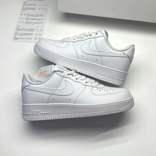 کتونی نایک ایرفورس مستر کوالیتی رنگ سفید کلاسیک/Nike Air force/ساخت ویتنام/ رویه چرم سایز ۴۰_۴۱_۴۲_۴۳_۴۴_۴۵/سفید کلاسیک/فروش تکی و عمده/ضمانت کیفیت کالا