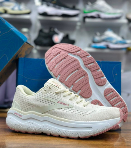 خرید بروکس گوست مکس ۲ /Brooks ghost max 2 / اصل ویتنام / سایز 40 ۴۱ ۴۲ ۴۳ ۴۴ ۴۵/تضمین کیفیت ویتنام/فروش تکی و عمده