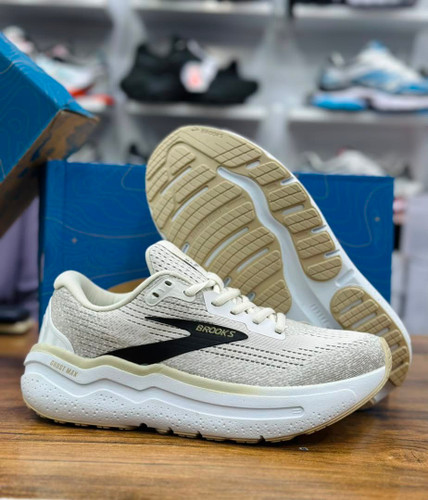 خرید بروکس گوست مکس ۲ /Brooks ghost max 2 / اصل ویتنام / سایز 40 ۴۱ ۴۲ ۴۳ ۴۴ ۴۵/تضمین کیفیت ویتنام/فروش تکی و عمده